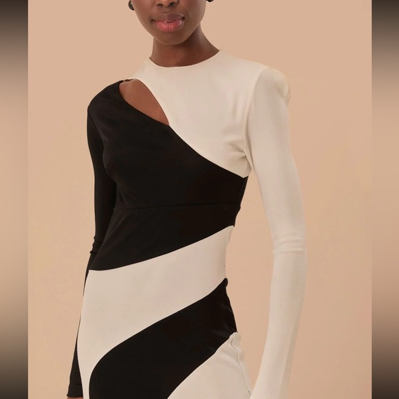 Farm Rio Dress - Picture 3 of 4